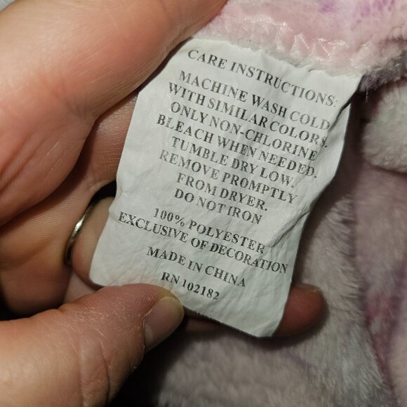 Paris France Oui Fleece Throw Blanket 48x60 Pink White Purple Eiffel Tower Cafe - Picture 6 of 7